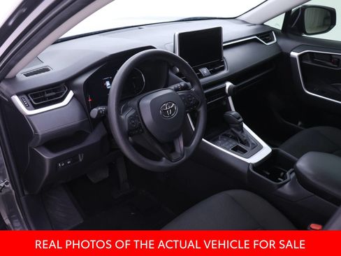 Certified 2025 Toyota RAV4 LE AWD/4WD image 3