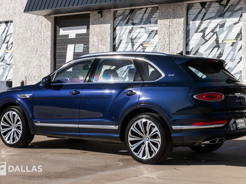 Used 2022 Bentley Bentayga image 10
