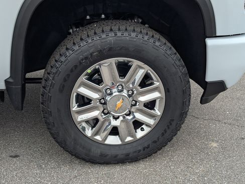 New 2026 Chevrolet Silverado 2500 High Country w/ Technology Package AWD/4WD image 6