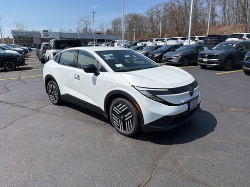 New 2026 Nissan Leaf SV+ FWD image 9