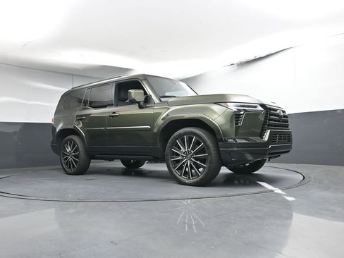 Used 2024 Lexus GX 550 w/ Cold Area Package image 30