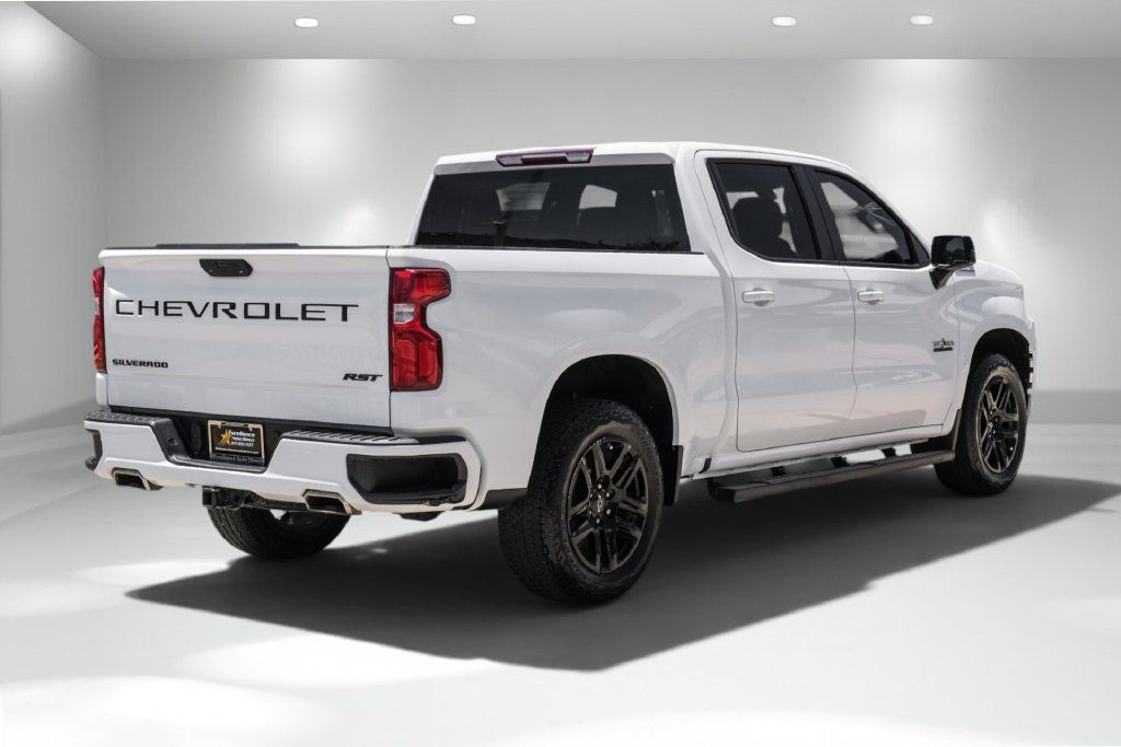Used 2021 Chevrolet Silverado 1500 RST AWD/4WD image 6