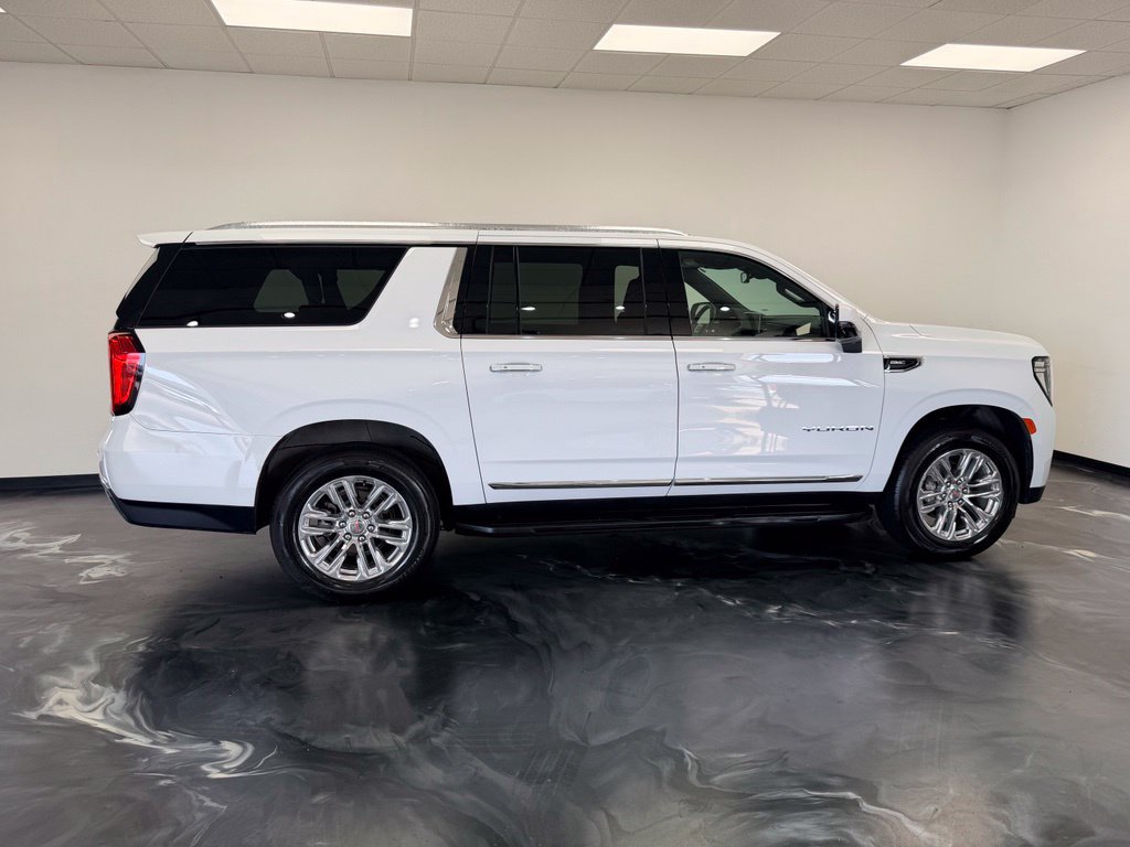 Used 2024 GMC Yukon XL SLT w/ SLT Luxury Package AWD/4WD image 25