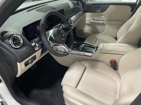 Used 2025 Mercedes-Benz GLB 250 GLB 250 image 17