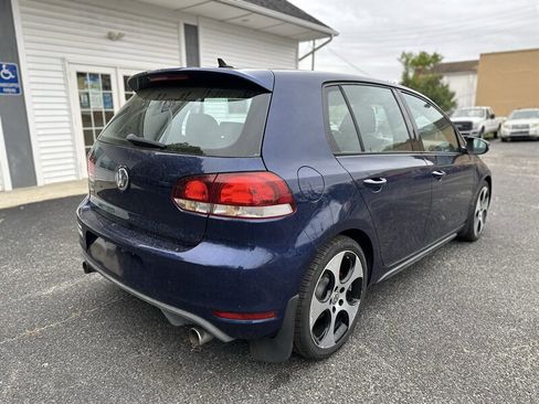 Used 2011 Volkswagen Golf 4-Door FWD image 8