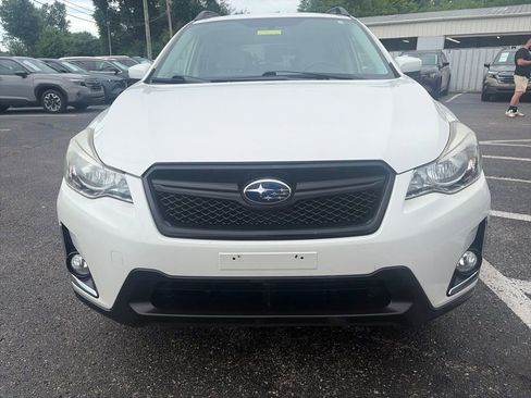 Used 2016 Subaru Crosstrek 2.0i Premium w/ Popular Package #1 AWD/4WD image 2