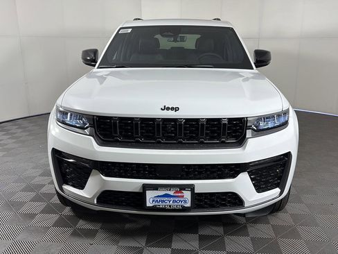 New 2026 Jeep Grand Cherokee Limited Reserve image 3