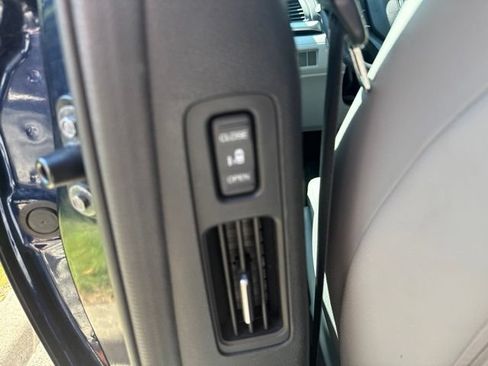 Used 2022 Honda Odyssey EX-L image 49