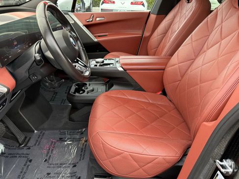 Used 2025 BMW iX M60 image 22