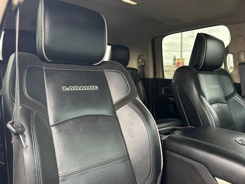 Used 2022 RAM 3500 Laramie AWD/4WD image 16