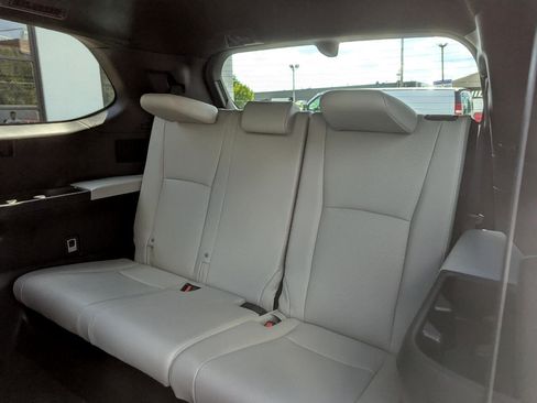 Used 2024 Toyota Grand Highlander AWD Hybrid image 49