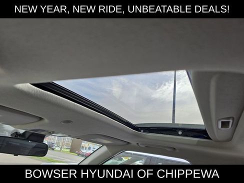 New 2026 Hyundai Venue SEL image 5