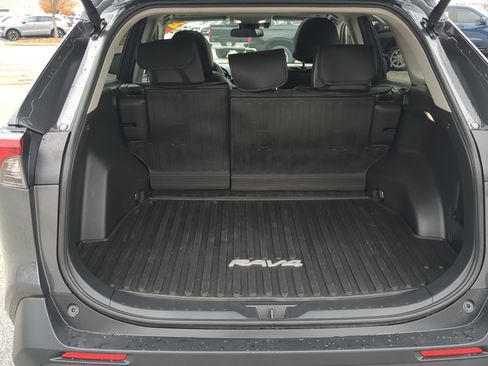 Used 2024 Toyota RAV4 XLE image 25