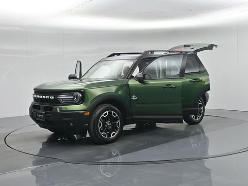 Certified 2025 Ford Bronco Sport Outer Banks w/ Outer Banks Tech Package+ image 35