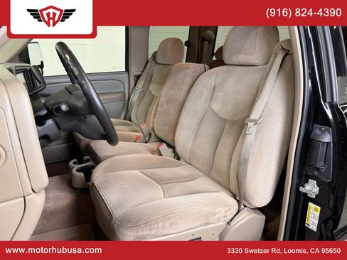 Used 2007 GMC Sierra 2500 SLE w/ Onstar Plus Package AWD/4WD image 46