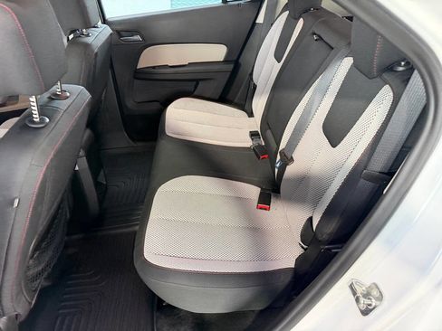 Used 2017 Chevrolet Equinox LS AWD/4WD image 26