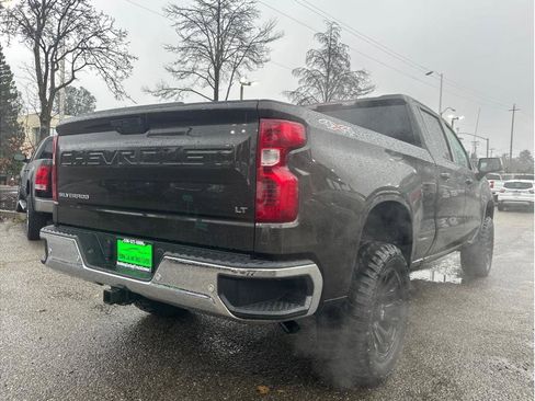 Used 2021 Chevrolet Silverado 1500 LT w/ Safety Package II image 8