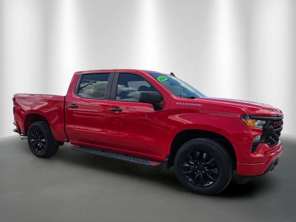 Used 2024 Chevrolet Silverado 1500 Custom AWD/4WD image 2