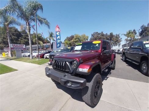 Used 2021 Jeep Gladiator Sport AWD/4WD image 1