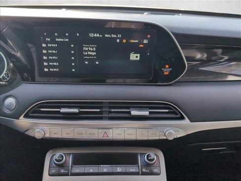 Used 2021 Hyundai Palisade Limited image 14