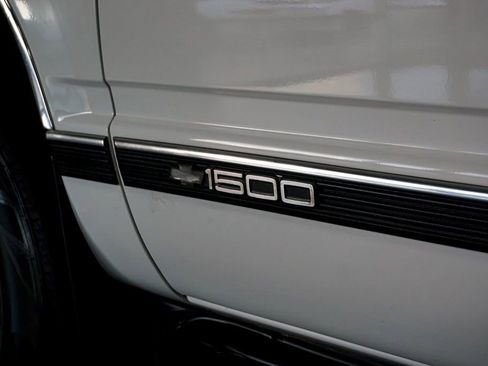 Used 1998 Chevrolet Silverado 1500 4x4 Regular Cab w/ Preferred Equipment Group 2 image 38