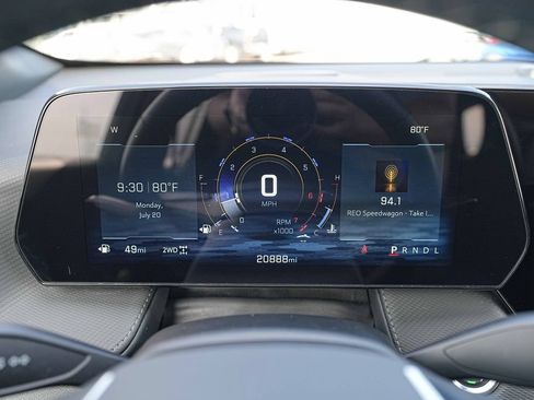 Used 2026 Chevrolet Equinox LT AWD/4WD image 37