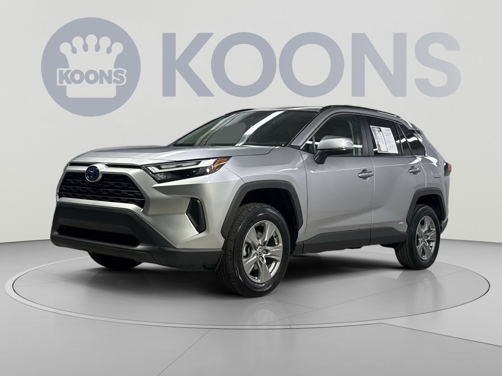 Used 2024 Toyota RAV4 LE AWD/4WD image 1