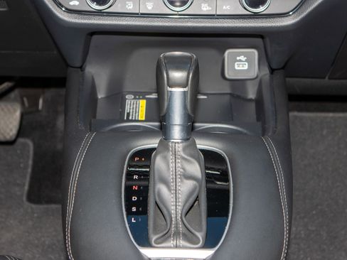 Certified 2024 Honda HR-V EX-L image 19