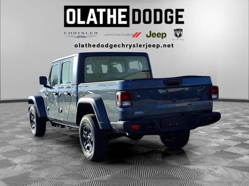 New 2026 Jeep Gladiator Sport image 3