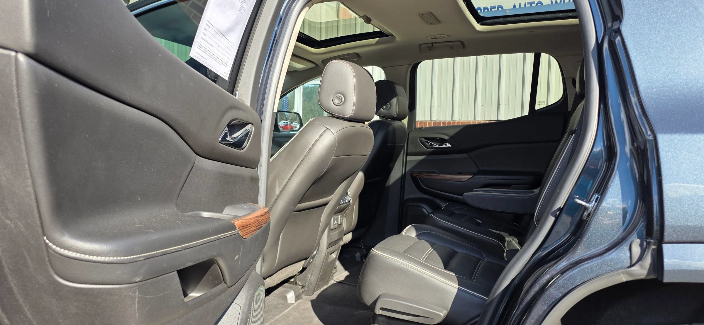 Used 2019 GMC Acadia Denali AWD/4WD image 21
