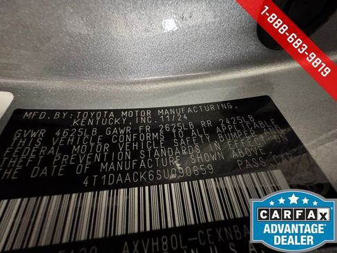 Used 2025 Toyota Camry LE image 27