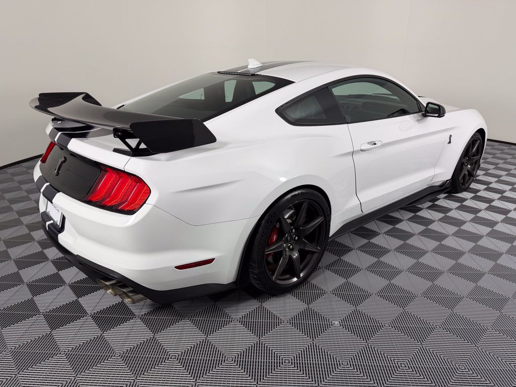 Used 2021 Ford Mustang Shelby GT500 w/ Carbon Fiber Track Pack RWD image 11
