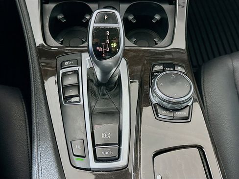 Used 2016 BMW 528i Sedan image 24