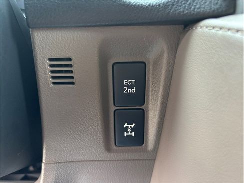 Used 2023 Lexus GX 460 Premium image 36