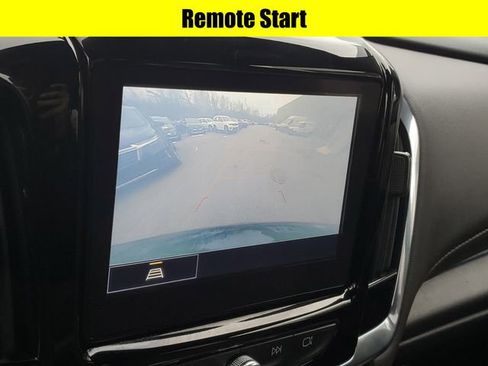 Used 2023 Chevrolet Traverse LT image 18