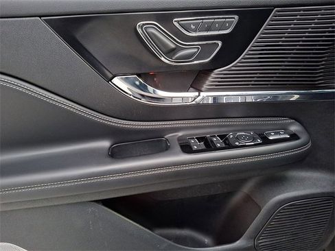 Used 2022 Lincoln Corsair AWD w/ Premium Package image 13