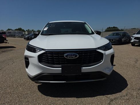 Certified 2025 Ford Escape Active w/ Tech Pack #1 FWD image 2