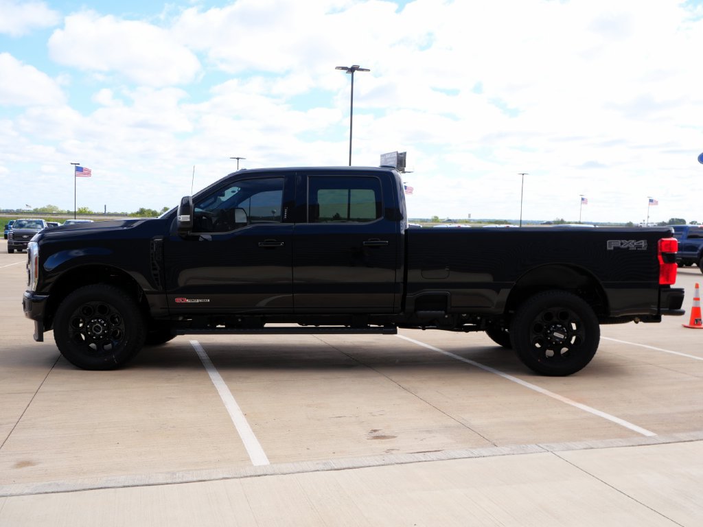 New 2026 Ford F350 Lariat w/ Black Appearance Package AWD/4WD image 3