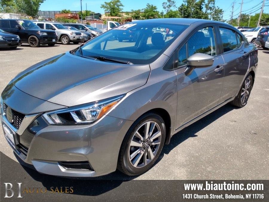 Used 2021 Nissan Versa SV FWD image 1