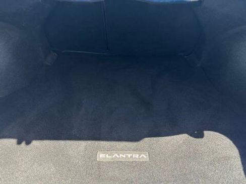 Used 2023 Hyundai Elantra Limited w/ Cargo Package FWD image 21