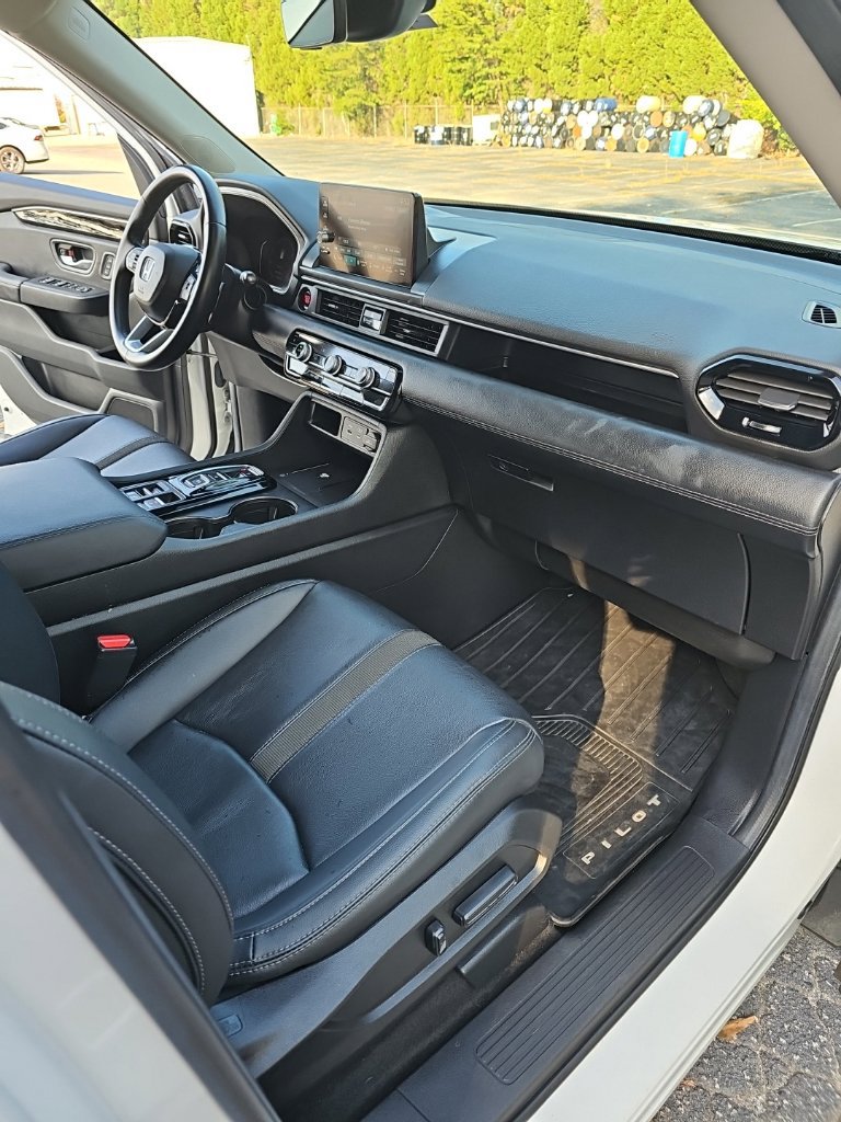 Used 2025 Honda Pilot EX-L image 29