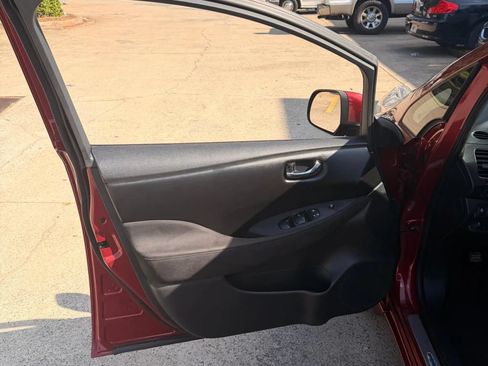 Used 2015 Nissan Leaf S w/ Charge Package FWD image 8