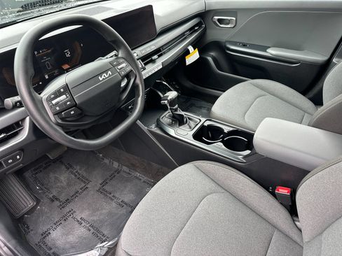 Certified 2025 Kia K4 FWD image 12