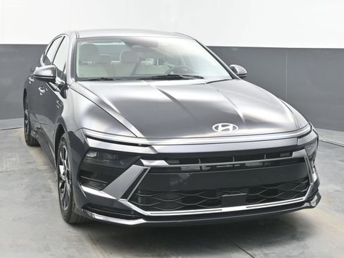 Used 2025 Hyundai Sonata SEL image 3
