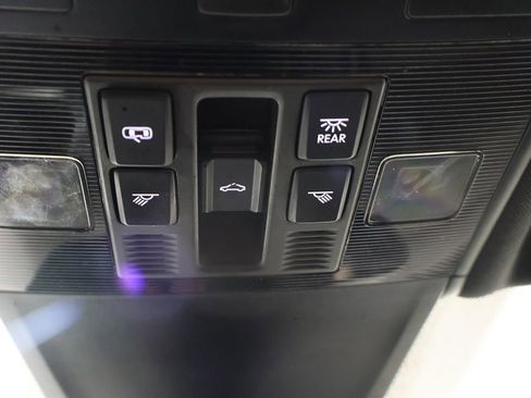 Used 2022 Volkswagen Tiguan SEL R-Line image 38