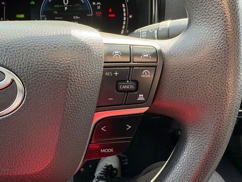 Certified 2025 Toyota Camry LE FWD image 19