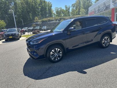 Used 2021 Toyota Highlander XLE