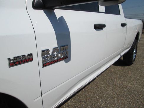 Used 2017 RAM 2500 Tradesman w/ Chrome Appearance Group image 10