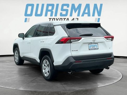 Used 2024 Toyota RAV4 LE FWD image 5