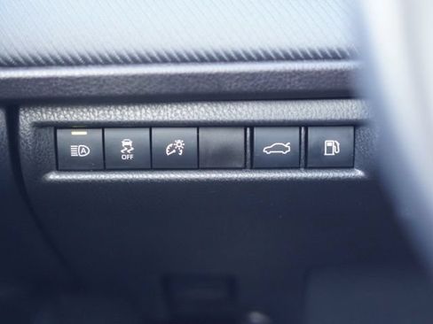 Used 2026 Toyota Camry Hybrid w/ Multimedia Upgrade Package FWD image 19